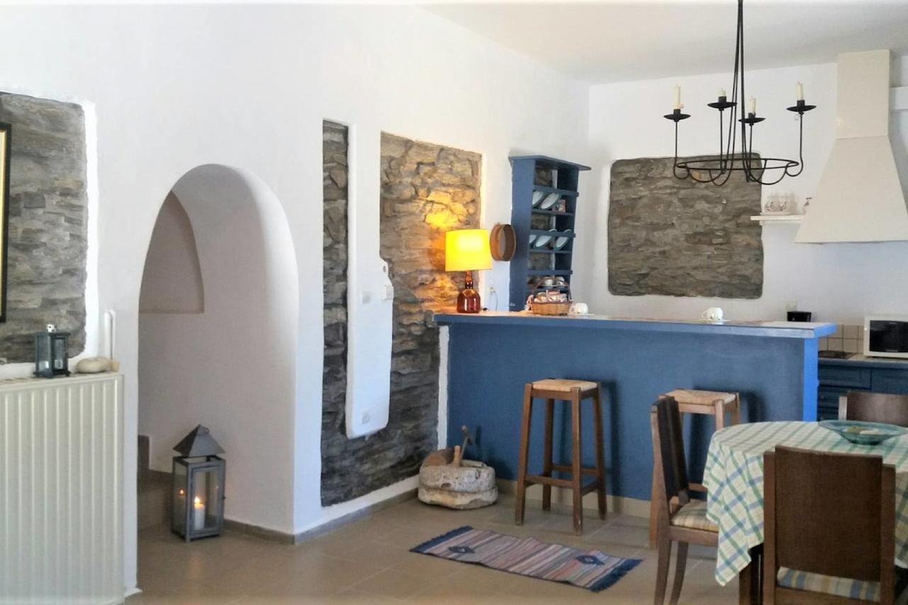 "Aura" Apt In Stone Tower 1690 • Andros Aidonia  ภายนอก รูปภาพ